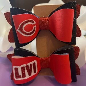 Set of 2, 3 inch hair bows for girls.